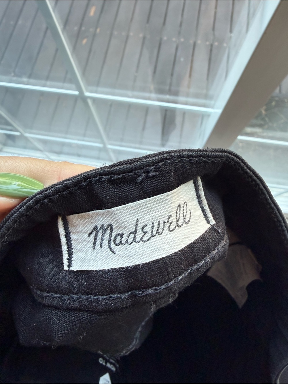Madewell Curvy High-Rise Skinny Black Jeans - Picture 4 of 4